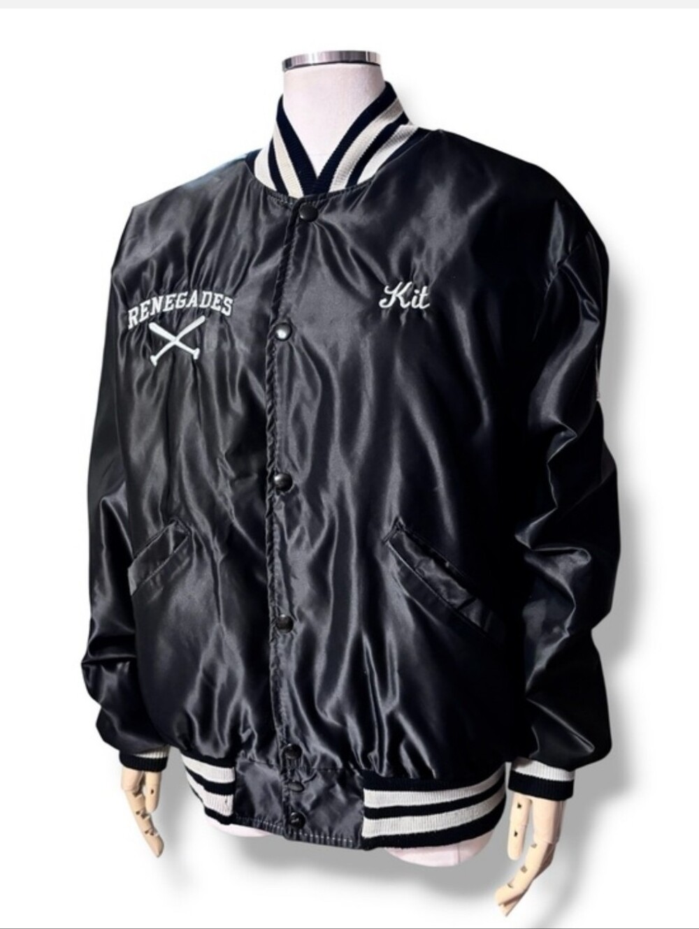 DELONG Black Satin Bomber Size Large VINTAGE 1980sVINTAGE 1980s